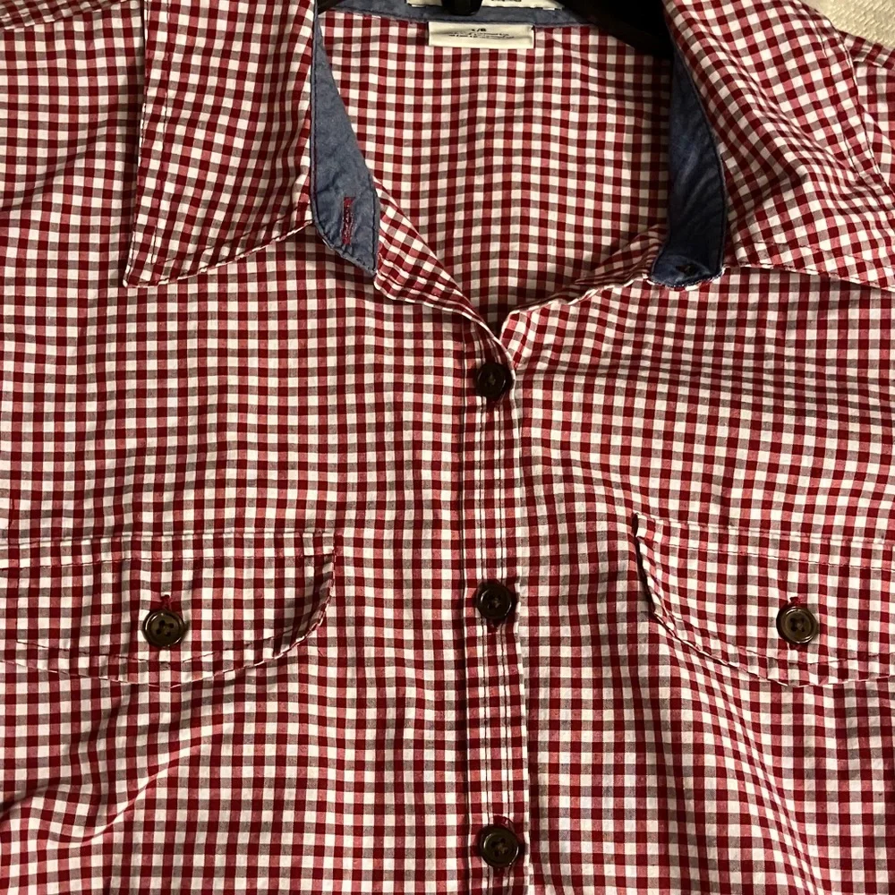 4/$20 Van Heusen Red and White Checked Button-Down Shirt - Picture 6 of 6